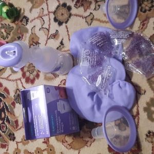 Manual Lansinoh breast pump and accessories